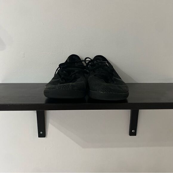 Nike Black Tanjun Running Shoe Women's Size 8.5 - Picture 4 of 6